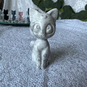 Howlite sailor moon Luna cat crystal